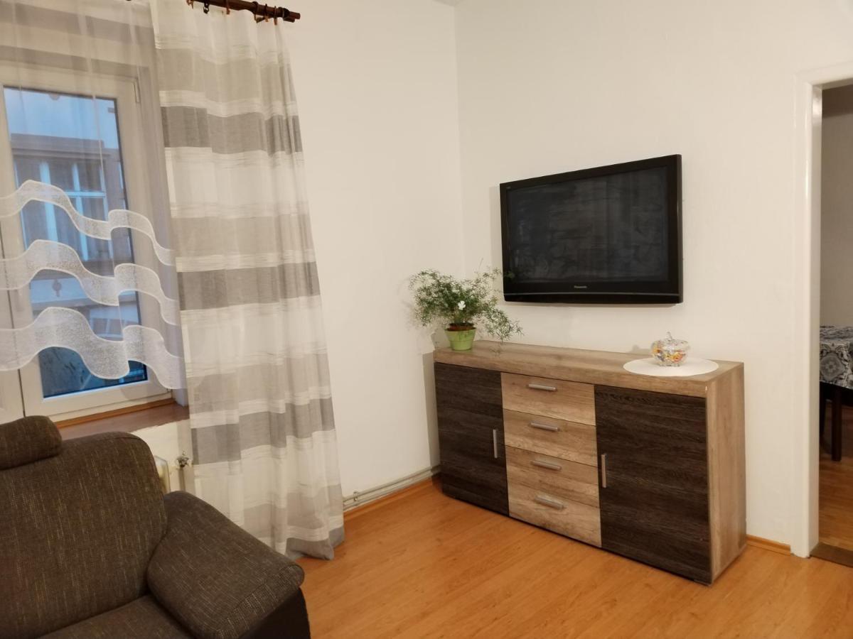 Apartman Isabel เดชชิน ภายนอก รูปภาพ